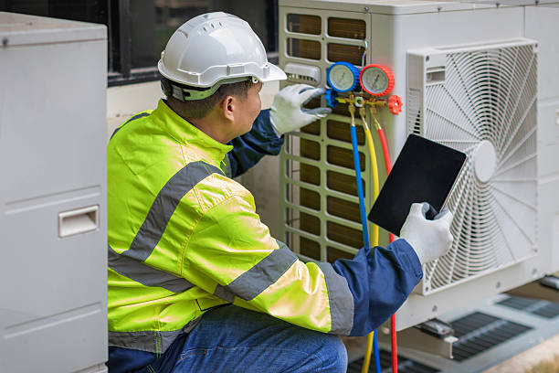 Professional Heat Pump Repair technician working in Polo, MO